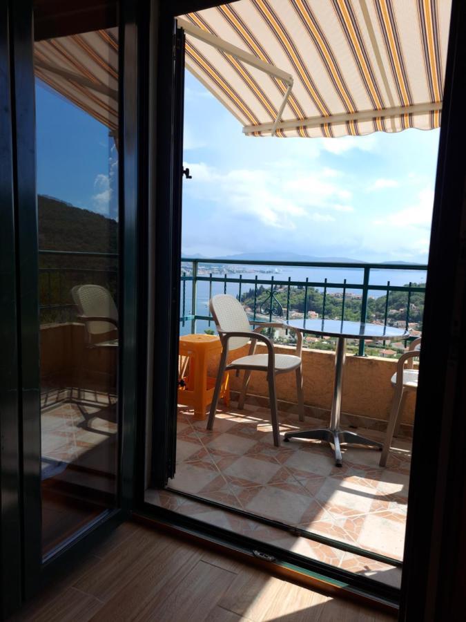 Holiday Home Sunny Hill كاميناري المظهر الخارجي الصورة